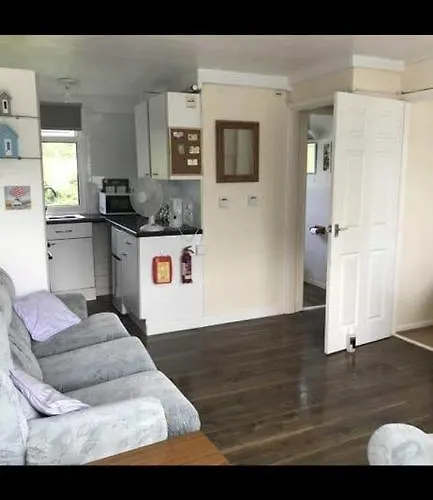 2 Bedroom Chalet Near The Beach