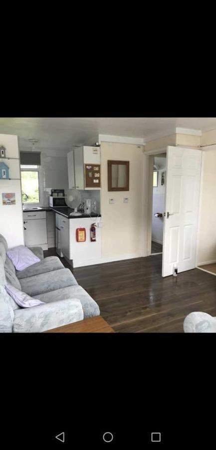 2 Bedroom Near The Chalet *